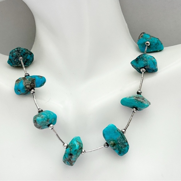 Vintage Southwestern Turquoise Nugget Liquid Silver Necklace